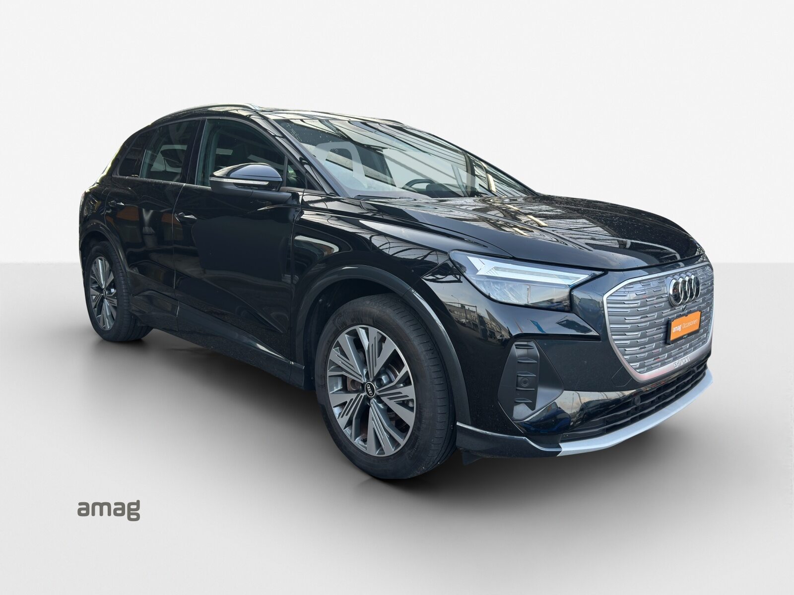 AUDI Q4 50 e-tron quattro, Elektro, Occasion / Gebraucht, Automatik - 7