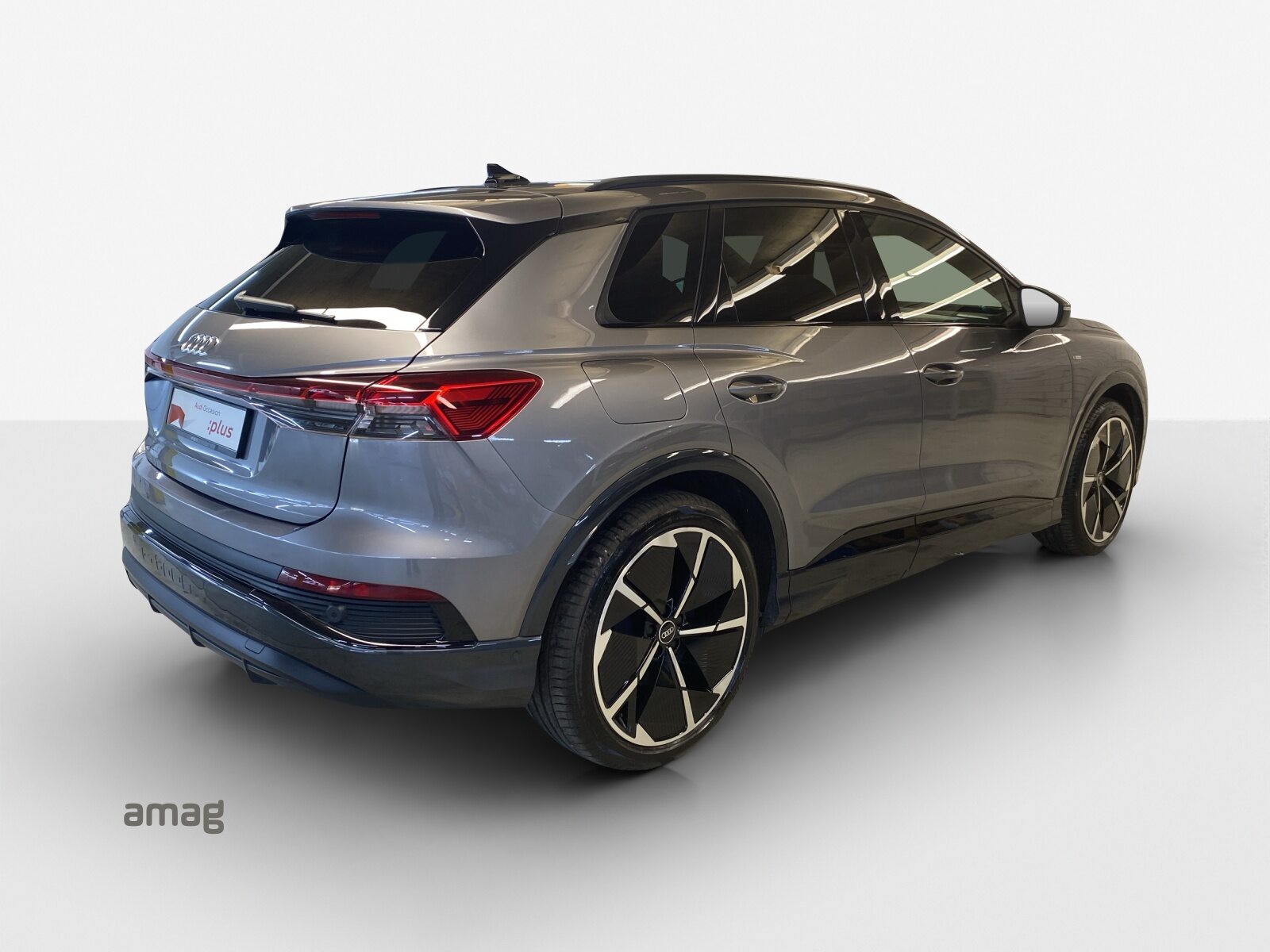 AUDI Q4 45 e-tron quattro, Électrique, Occasion / Utilisé, Automatique - 5
