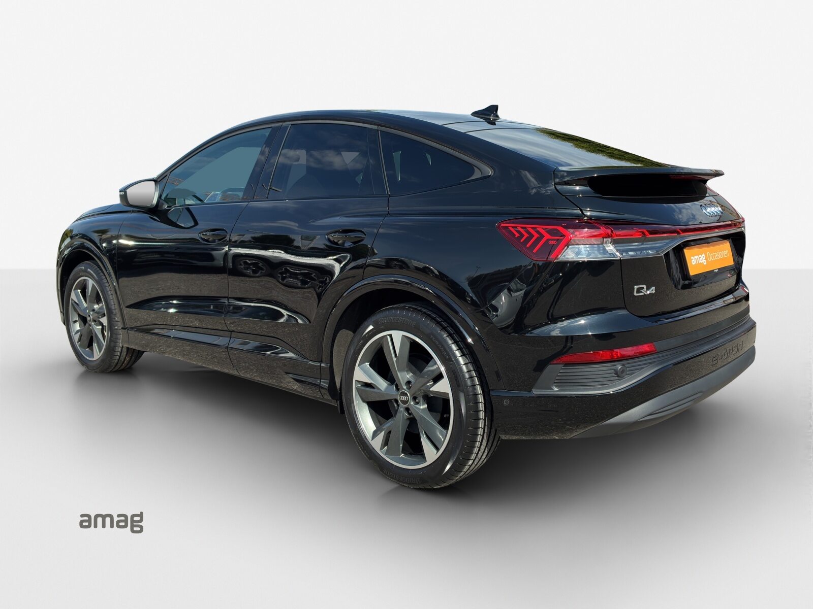 AUDI Q4 SB 40 e-tron, Électrique, Occasion / Utilisé, Automatique - 3