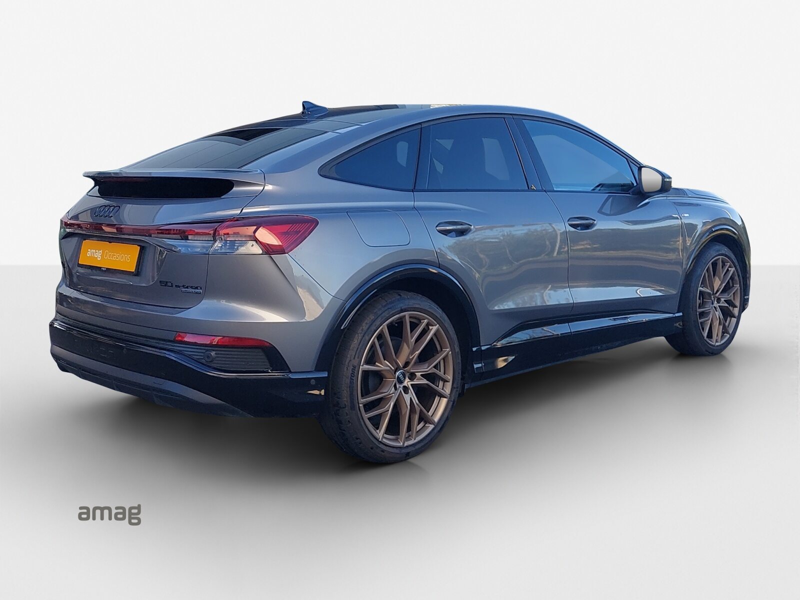 AUDI Q4 SB 50 e-tron quattro, Elektro, Occasion / Gebraucht, Automatik - 5