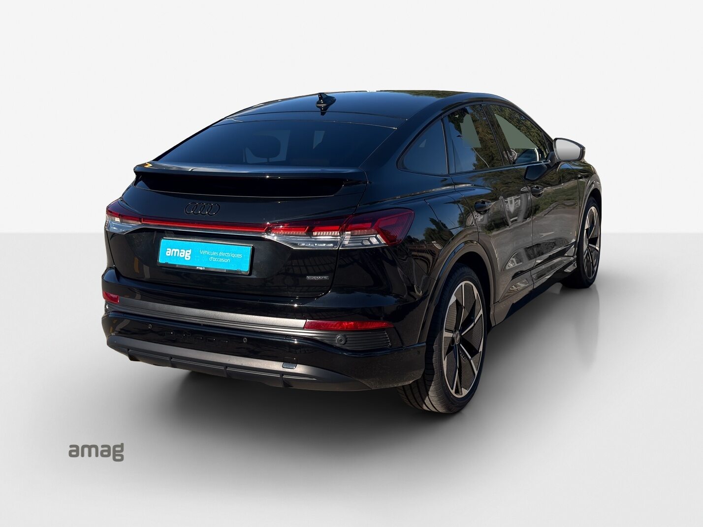 AUDI Q4 SB 45 e-tron quattro, Électrique, Occasion / Utilisé, Automatique - 6