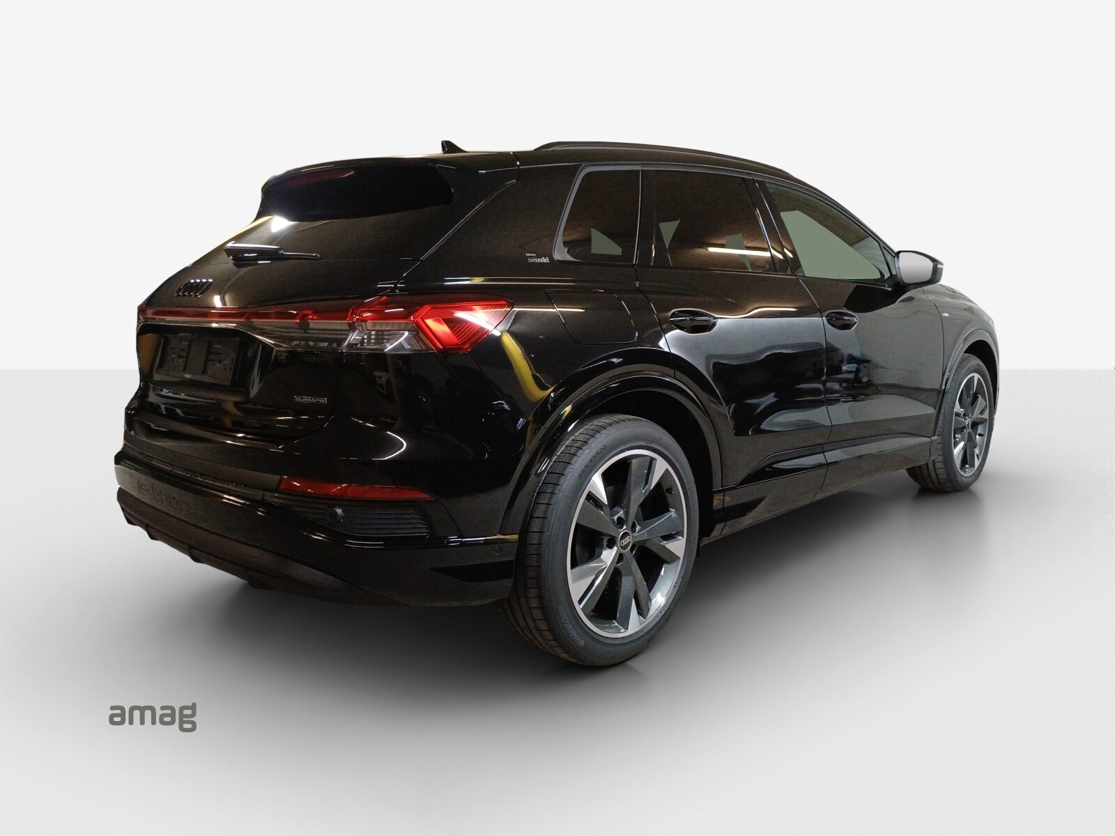 AUDI Q4 45 e-tron quattro Edition Swiss-Ski, Elettrica, Occasioni / Usate, Automatico - 6