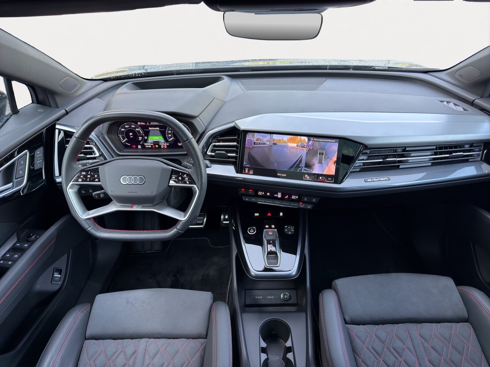 AUDI Q4 50 e-tron quattro, Électrique, Occasion / Utilisé, Automatique - 6