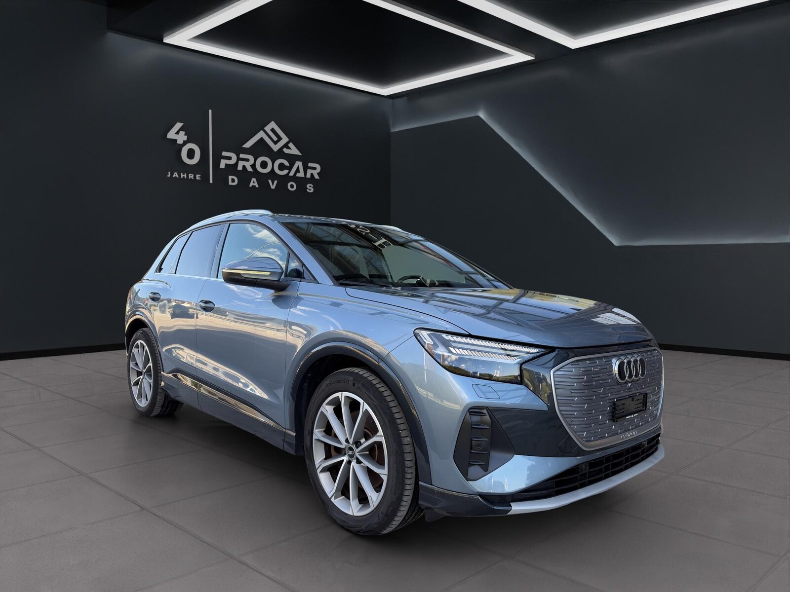 AUDI Q4 e-tron 50 quattro