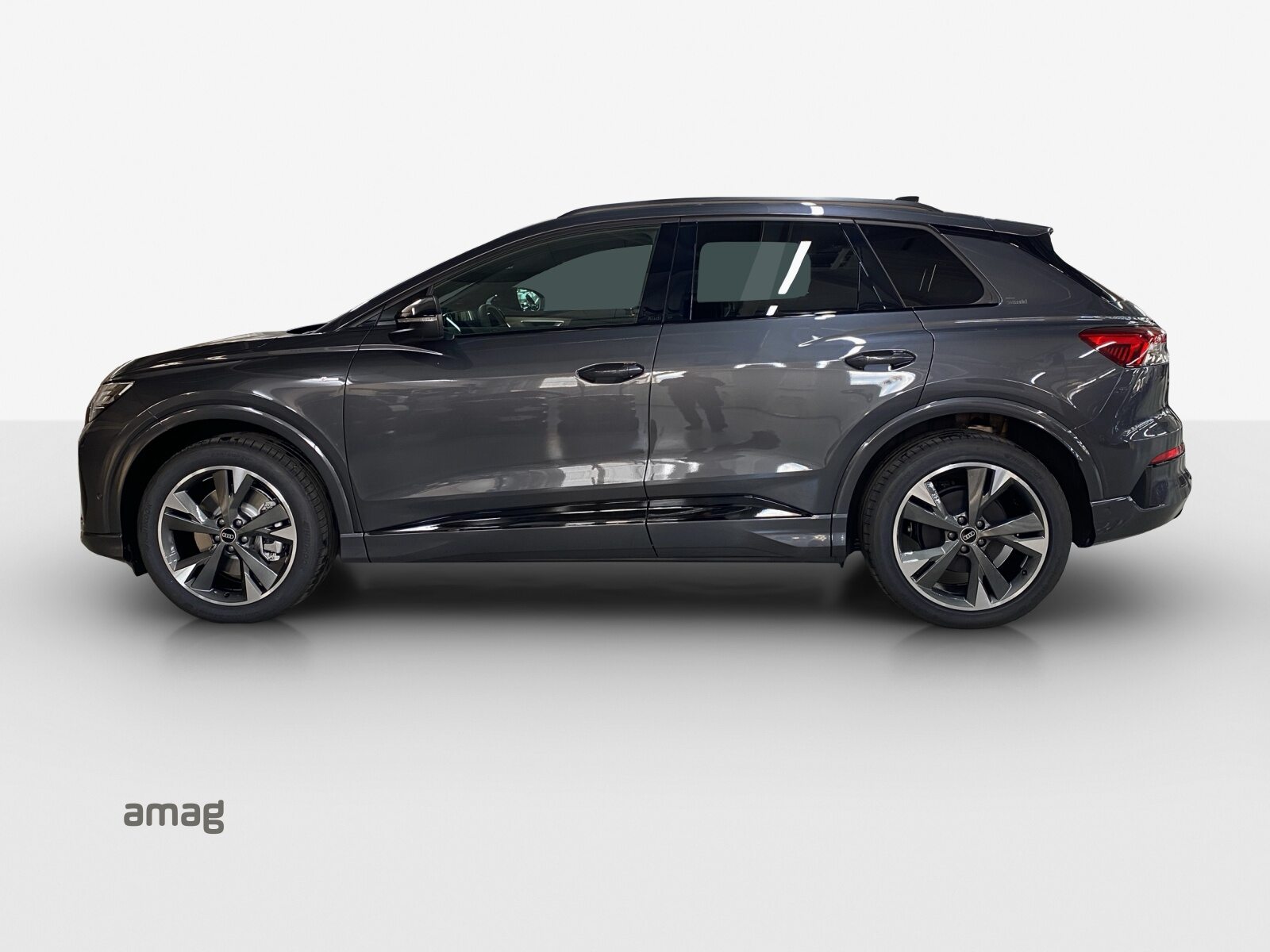 AUDI Q4 SUV e-tron quattro performance Edition Swiss-Ski, Elektro, Occasion / Gebraucht, Automatik - 2