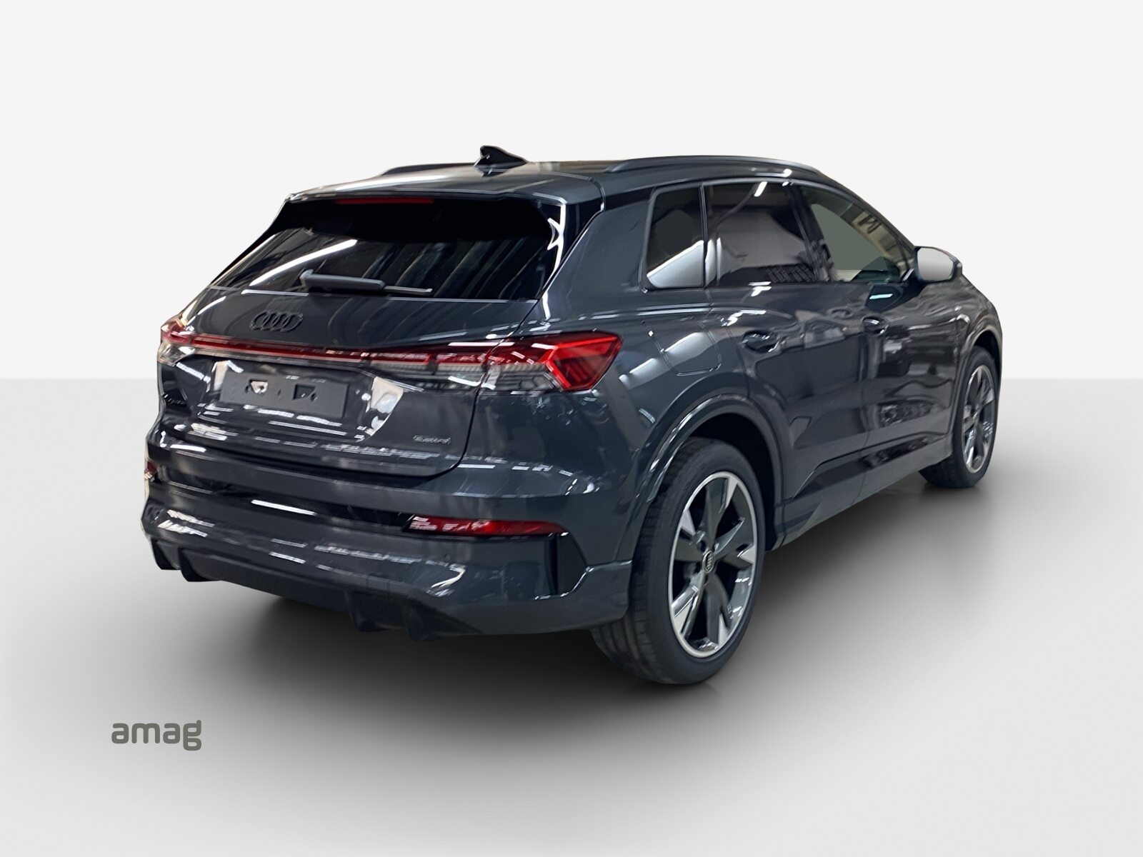 AUDI Q4 SUV e-tron quattro performance Edition Swiss-Ski, Elektro, Occasion / Gebraucht, Automatik - 5