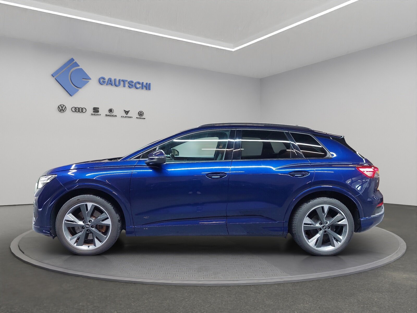 AUDI Q4 e-tron 45 quattro, Elektro, Occasion / Gebraucht, Automatik - 2