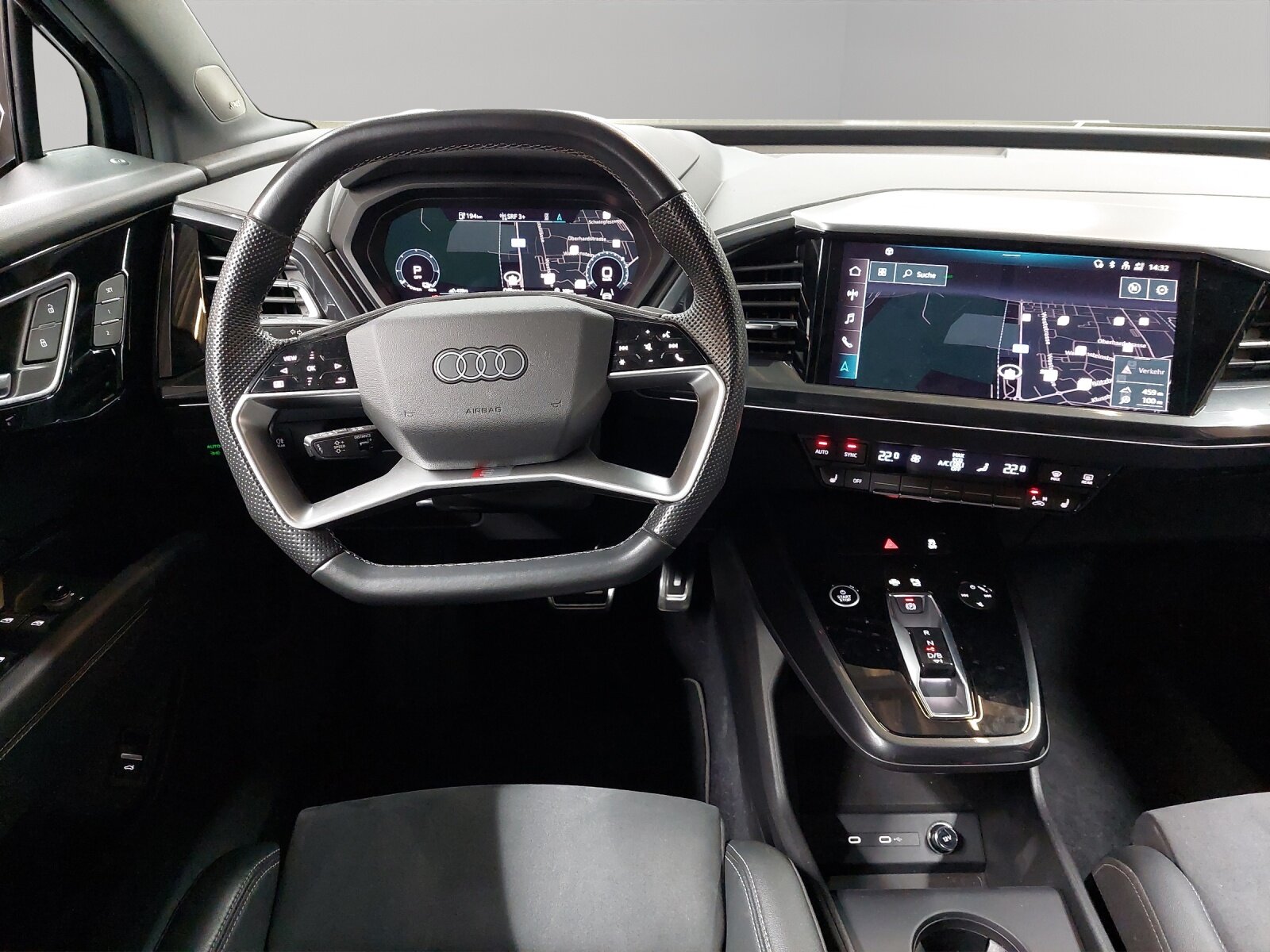 AUDI Q4 e-tron 45 quattro, Elektro, Occasion / Gebraucht, Automatik - 7