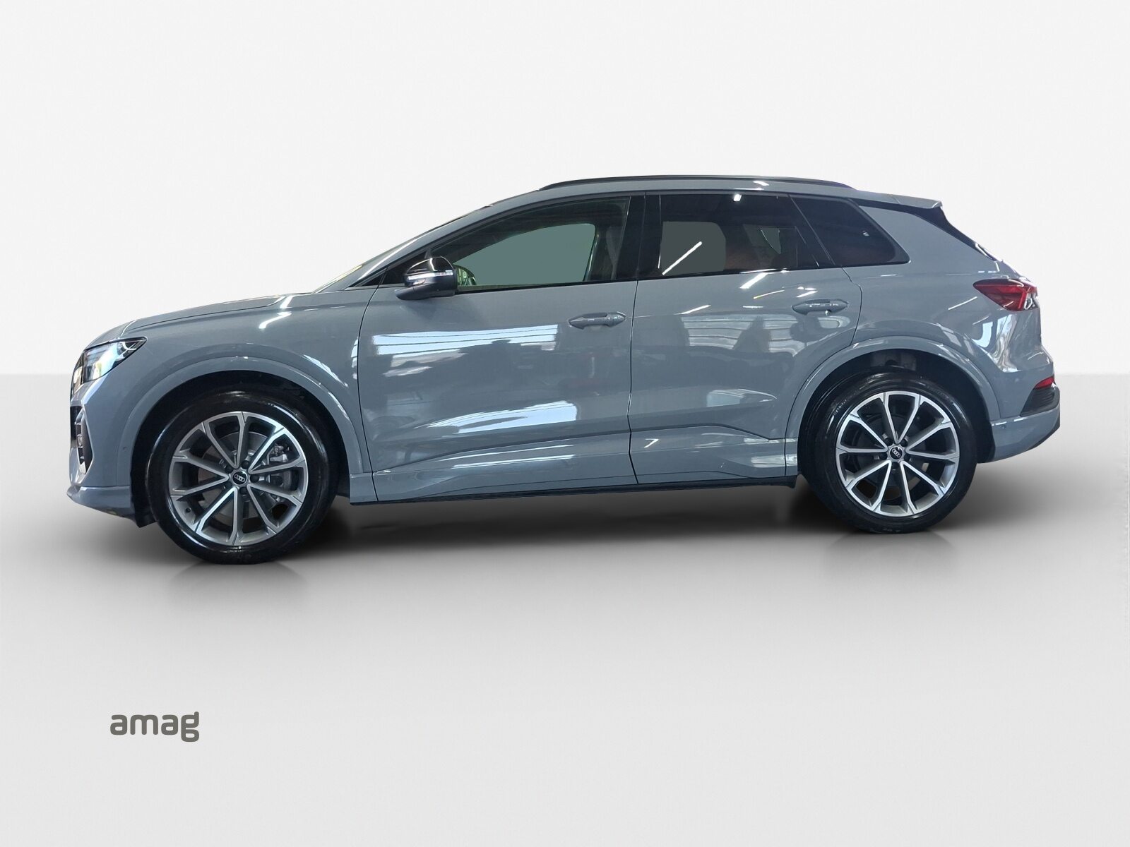 AUDI Q4 45 e-tron quattro Edition Swiss-Ski, Électrique, Occasion / Utilisé, Automatique - 2