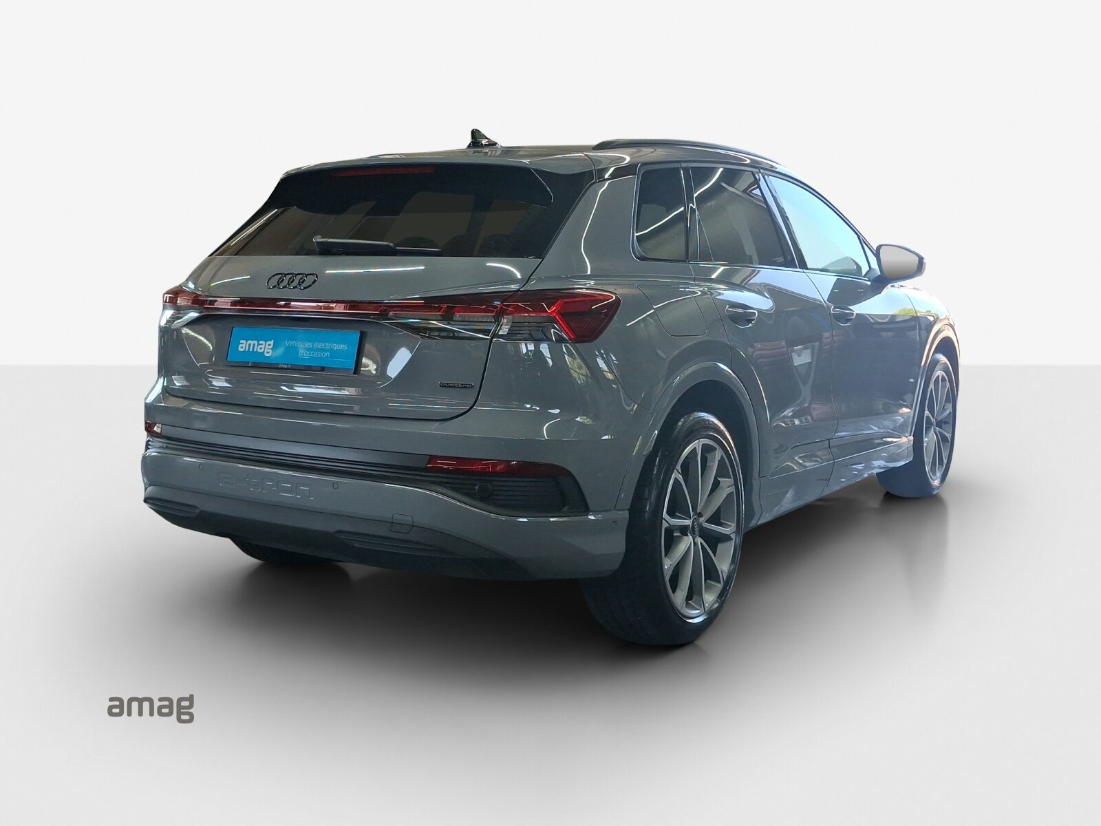 AUDI Q4 45 e-tron quattro Edition Swiss-Ski, Électrique, Occasion / Utilisé, Automatique - 6