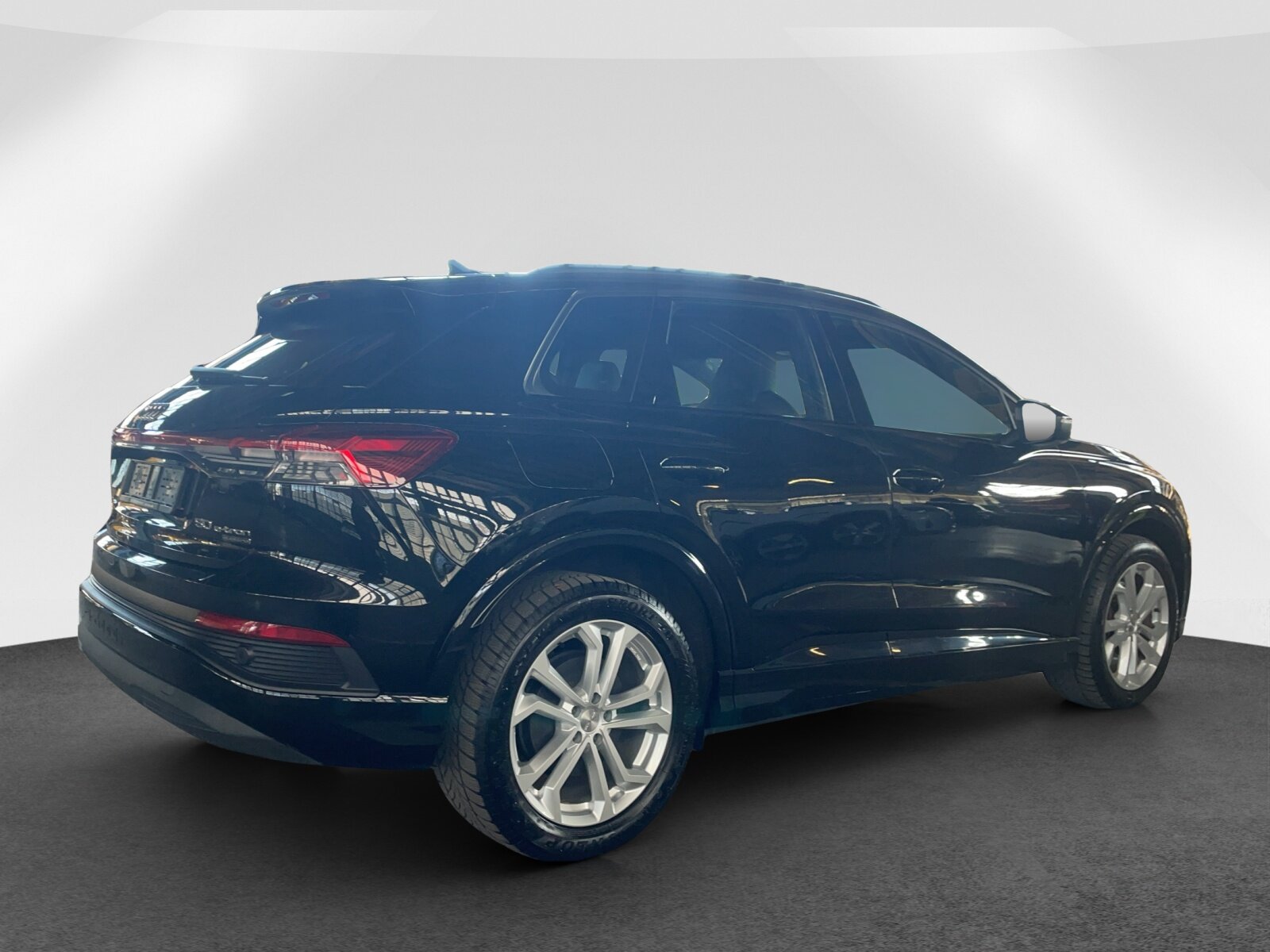 AUDI Q4 e-tron 50 quattro, Elektro, Occasion / Gebraucht, Automatik - 7