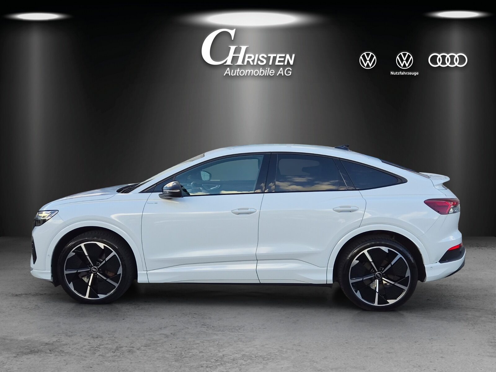 AUDI Q4 SB 50 e-tron quattro, Elektro, Occasion / Gebraucht, Automatik - 2