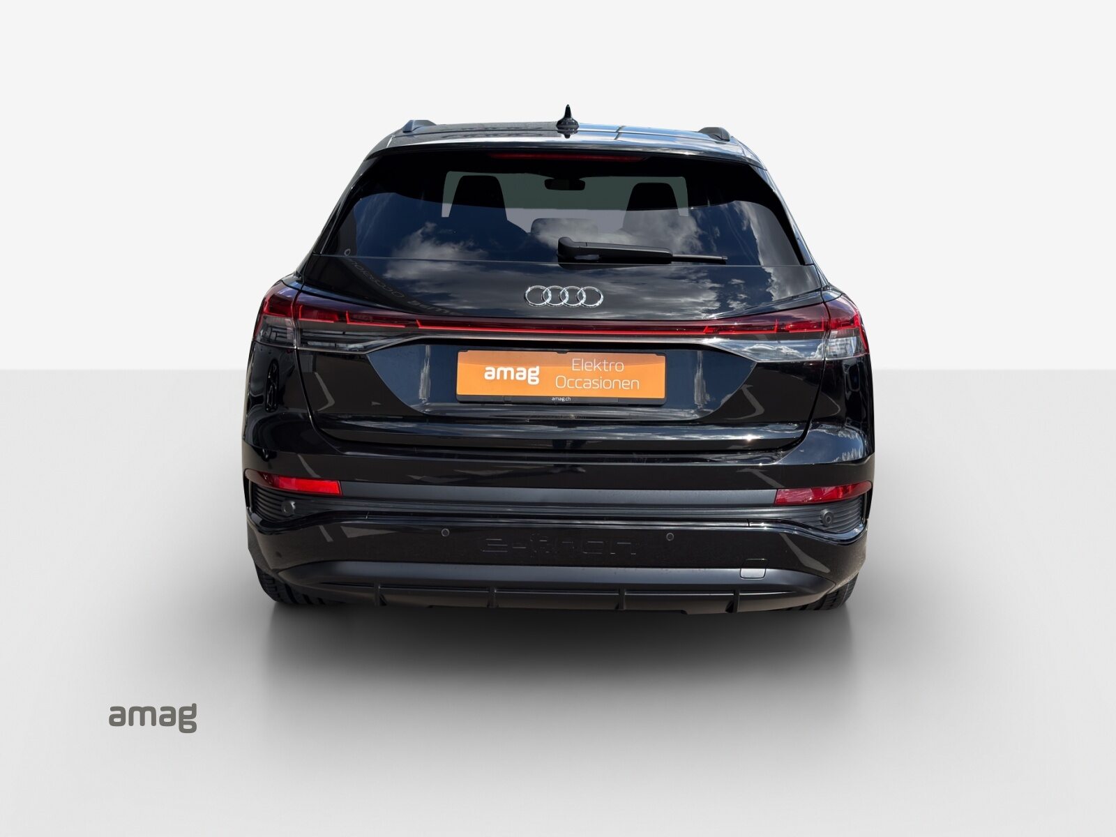 AUDI Q4 40 e-tron, Electric, Second hand / Used, Automatic - 4