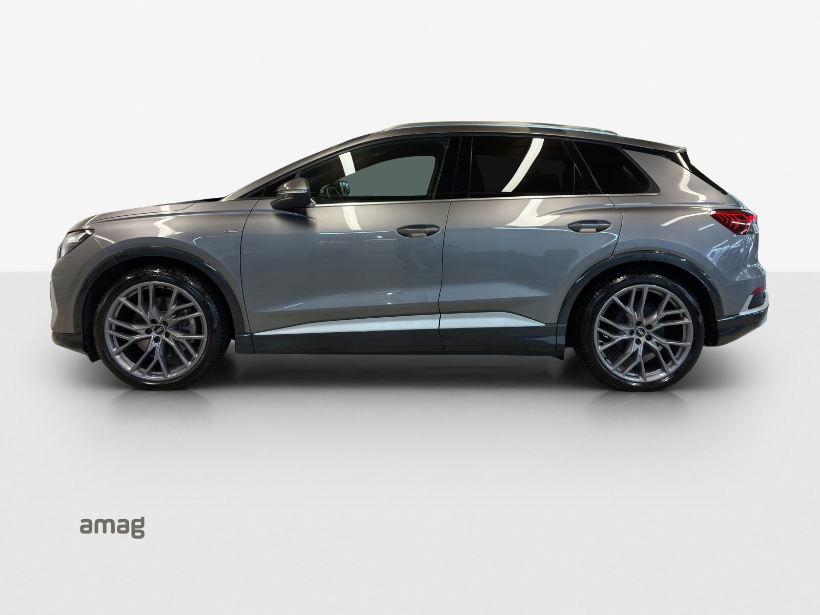 AUDI Q4 50 e-tron quattro, Électrique, Occasion / Utilisé, Automatique - 2