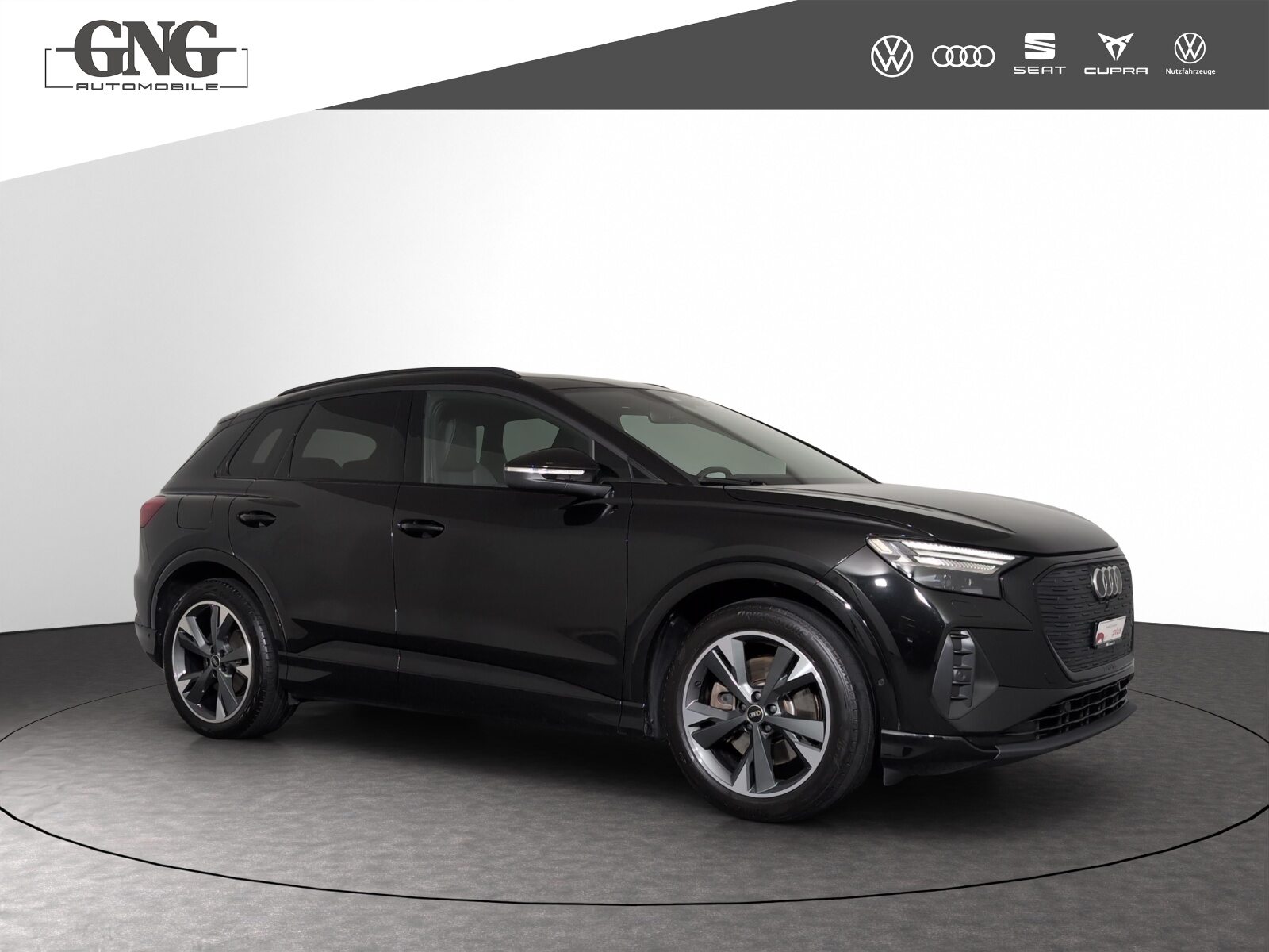 AUDI Q4 45 e-tron quattro, Elektro, Occasion / Gebraucht, Automatik - 4