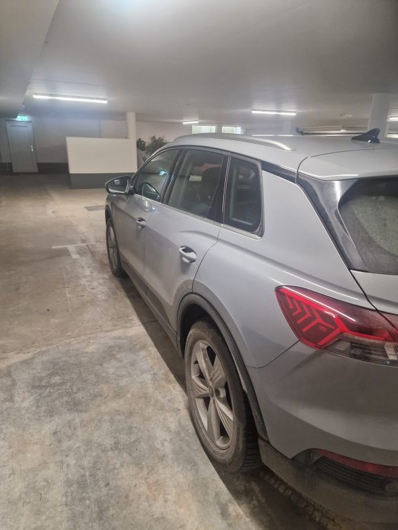 AUDI Q4 e-tron 35, Electric, Second hand / Used, Automatic - 4