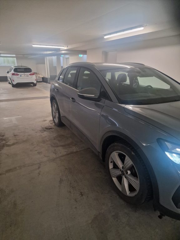 AUDI Q4 e-tron 35, Electric, Second hand / Used, Automatic - 5
