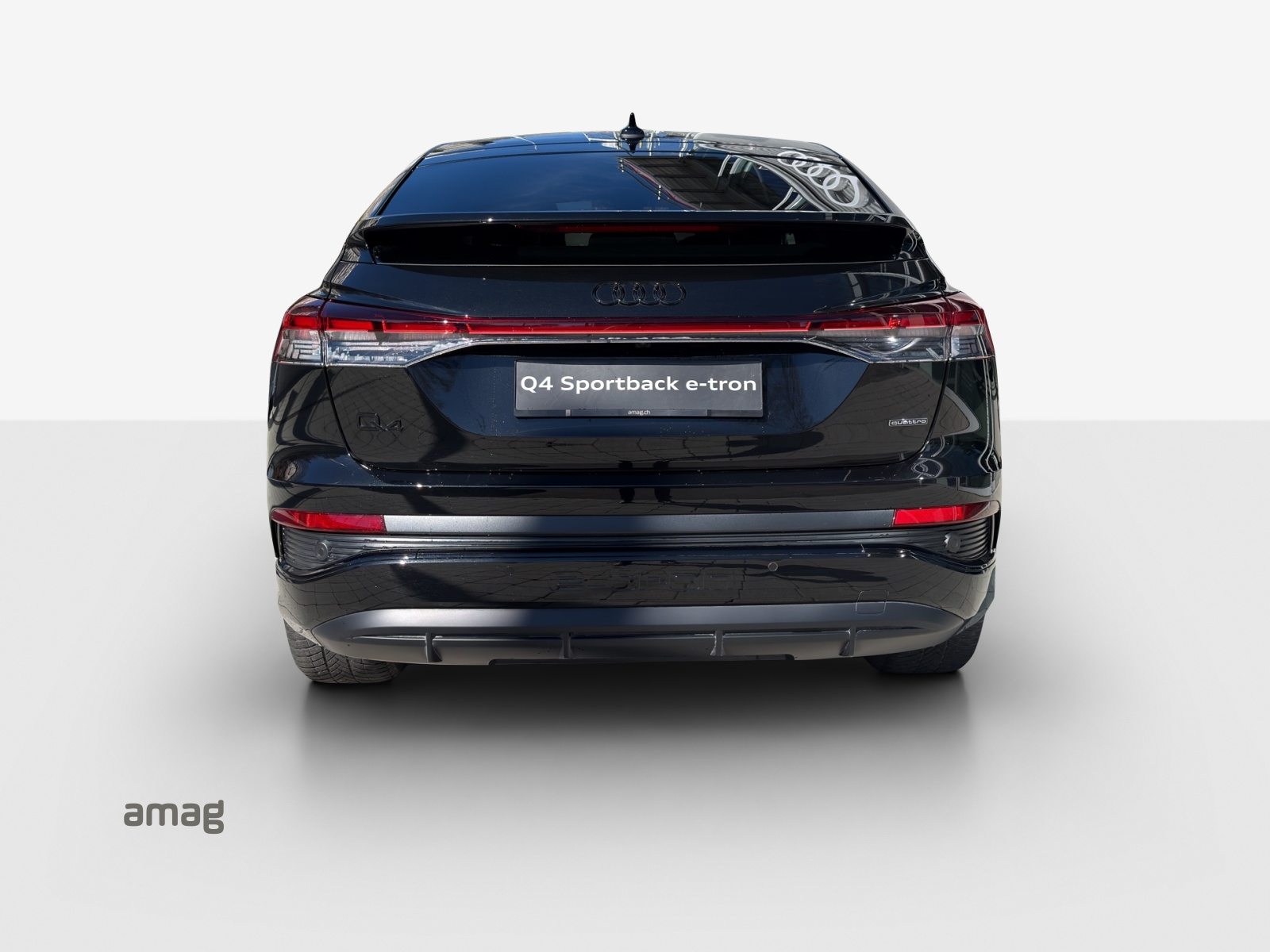 AUDI Q4 SB 45 e-tron quattro Edition Swiss-Ski, Elektro, Vorführwagen, Automatik - 4