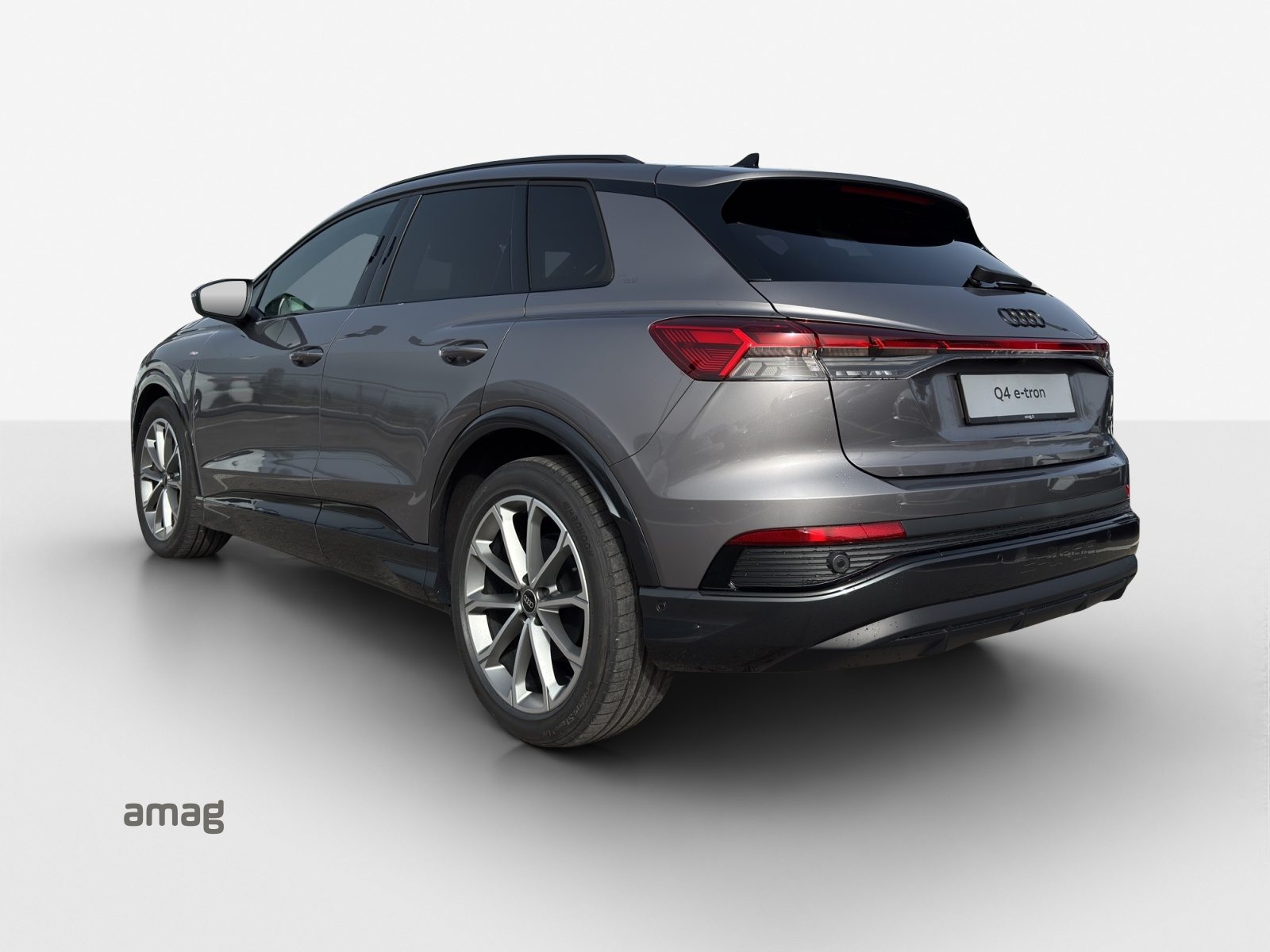 AUDI Q4 45 e-tron quattro Edition Swiss-Ski, Électrique, Voiture de démonstration, Automatique - 3