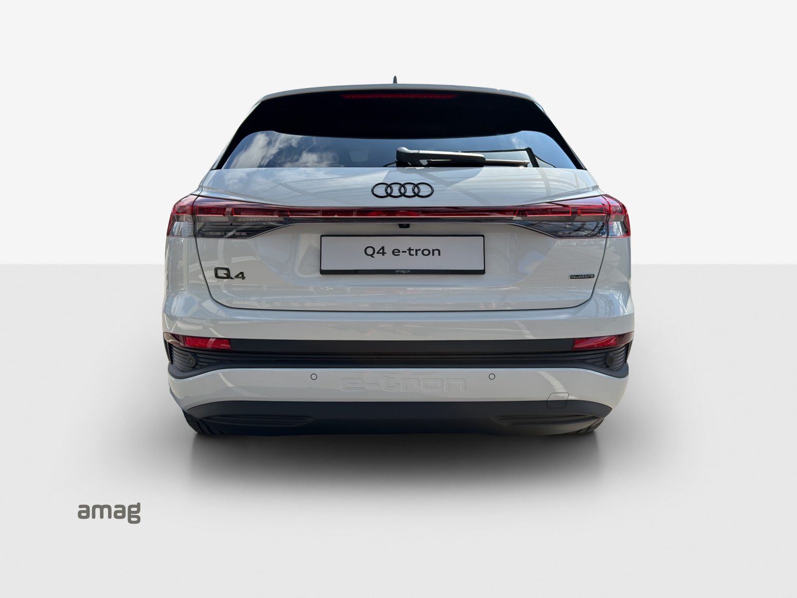 AUDI Q4 45 e-tron quattro Edition Swiss-Ski, Électrique, Voiture de démonstration, Automatique - 4