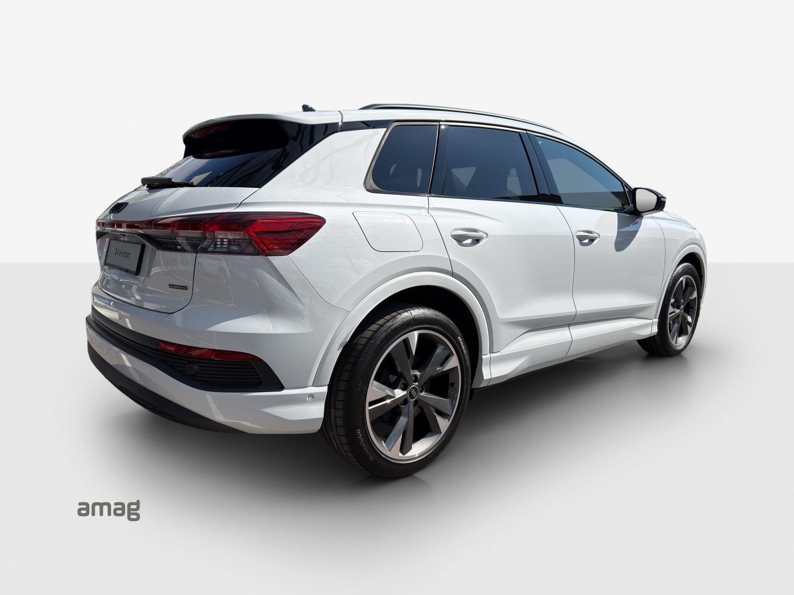 AUDI Q4 45 e-tron quattro Edition Swiss-Ski, Électrique, Voiture de démonstration, Automatique - 5