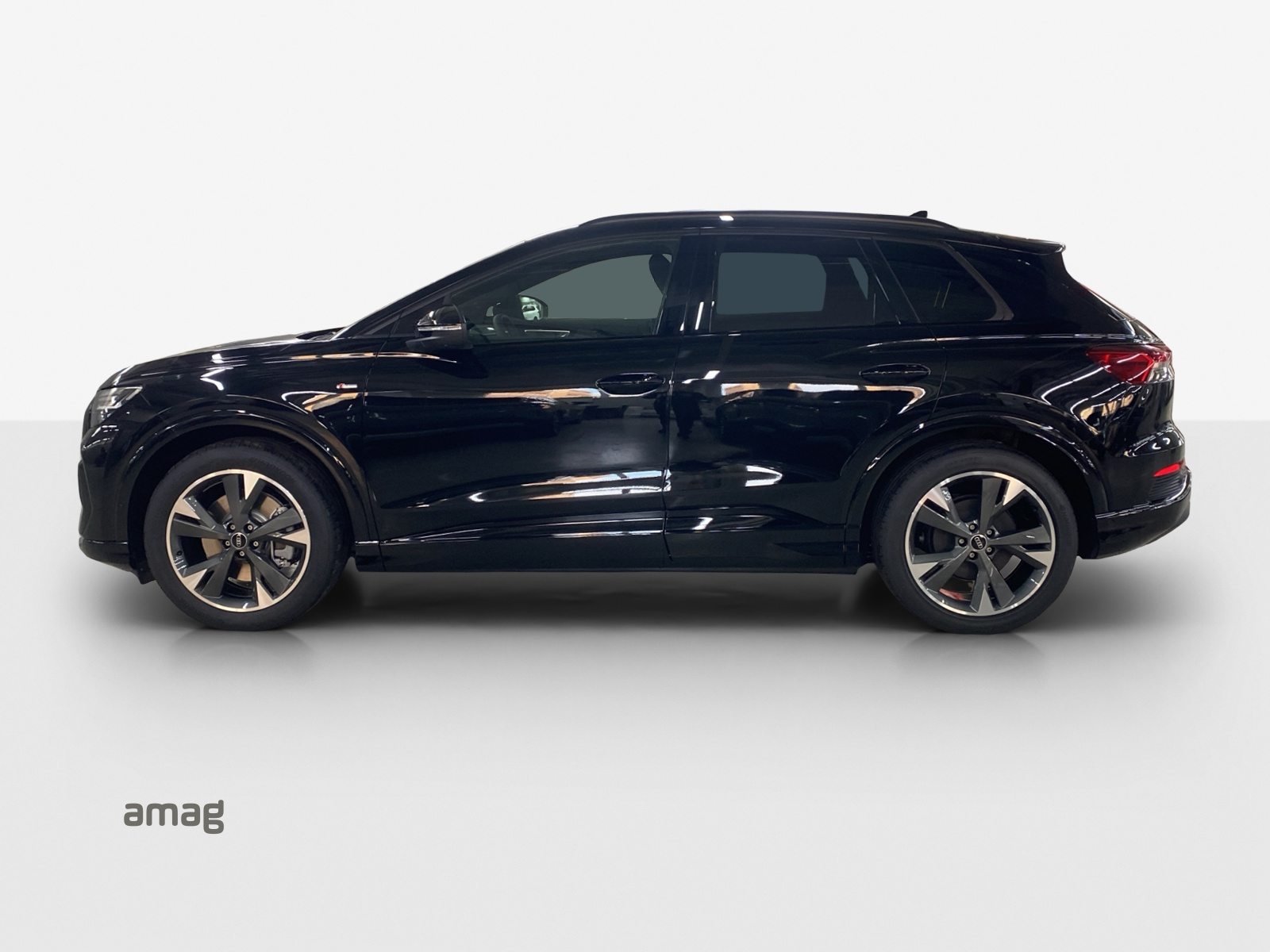 AUDI Q4 45 e-tron quattro Attraction, Elettrica, Auto dimostrativa, Automatico - 2