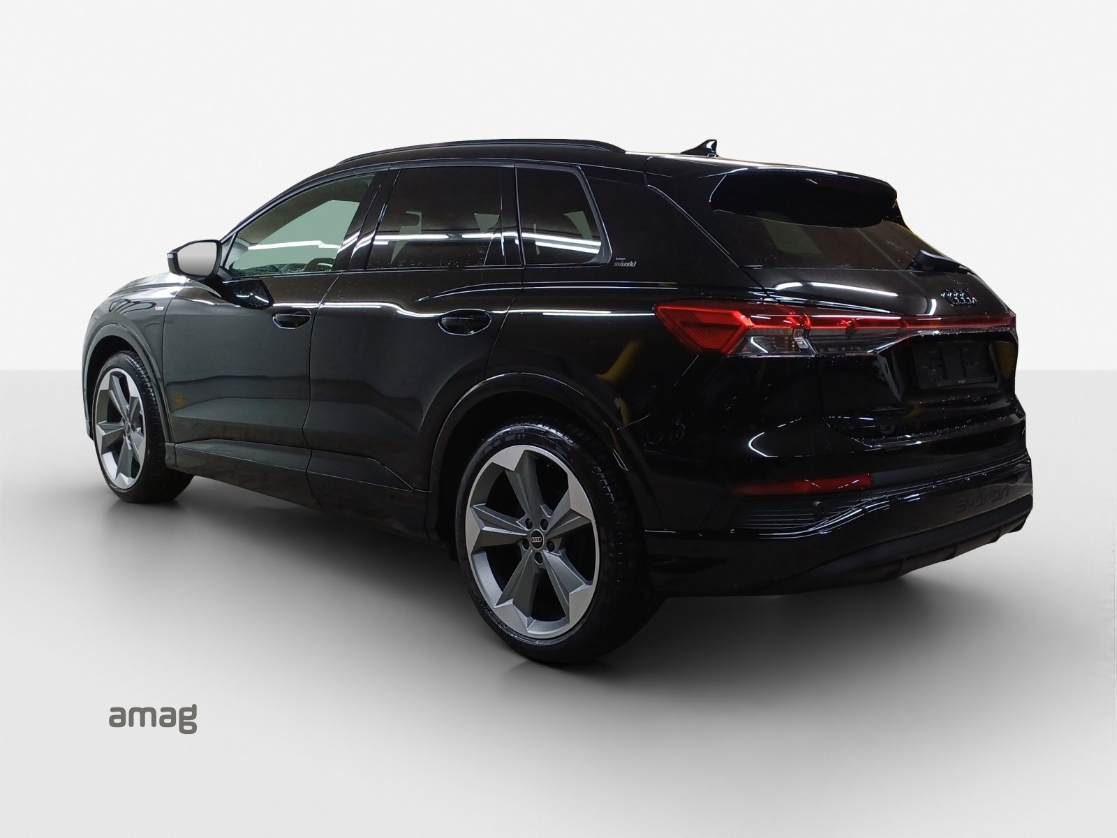 AUDI Q4 45 e-tron quattro Edition Swiss-Ski, Elettrica, Auto dimostrativa, Automatico - 3