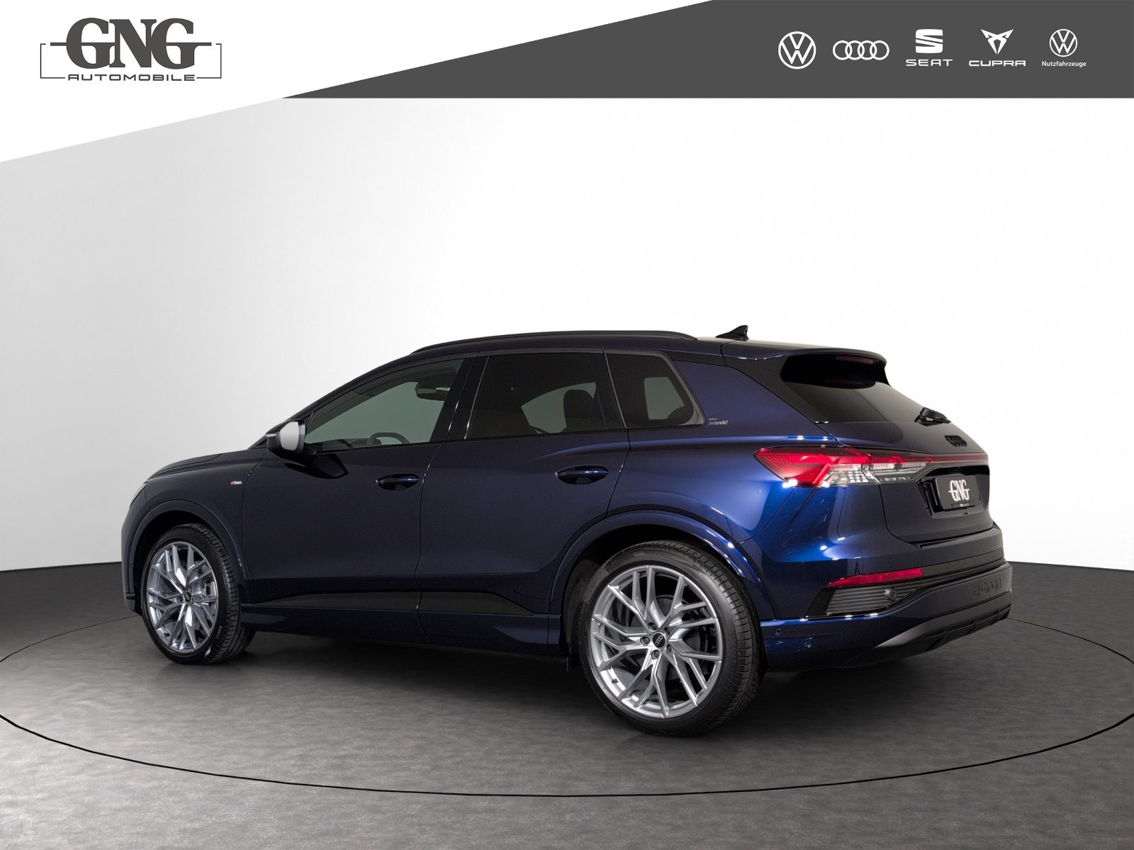 AUDI Q4 45 e-tron quattro Edition Swiss-Ski, Electric, Ex-demonstrator, Automatic - 2