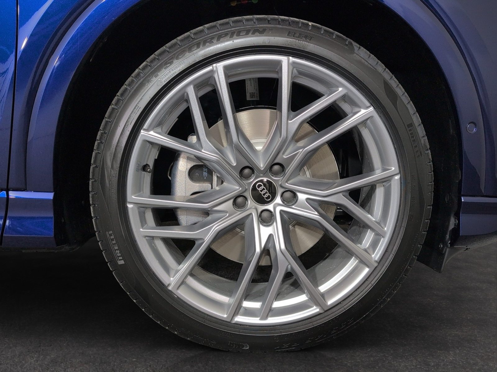 AUDI Q4 45 e-tron quattro Edition Swiss-Ski, Electric, Ex-demonstrator, Automatic - 5