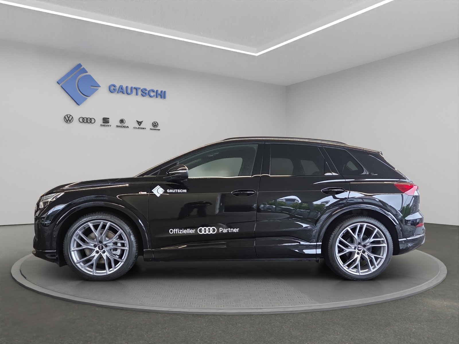 AUDI Q4 e-tron 45 Edition Swiss Ski quattro, Elettrica, Auto dimostrativa, Automatico - 2