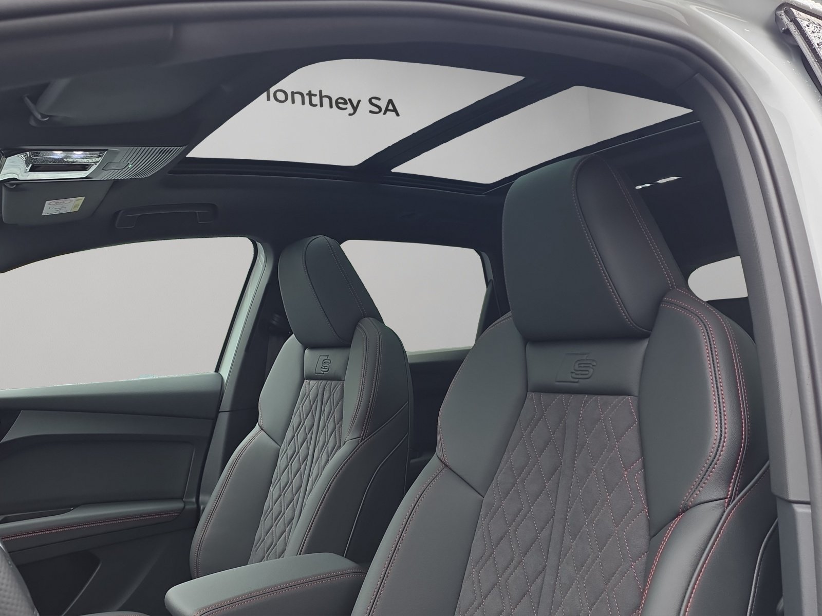 AUDI Q4 e-tron 45 Edition Swiss Ski quattro, Elektro, Vorführwagen, Automatik - 6