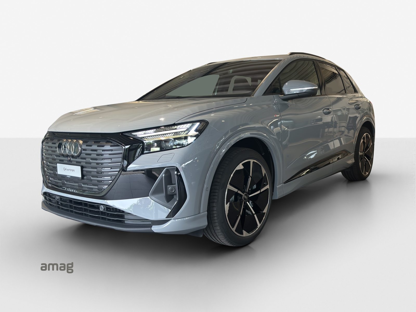 AUDI Q4 45 e-tron quattro Attraction