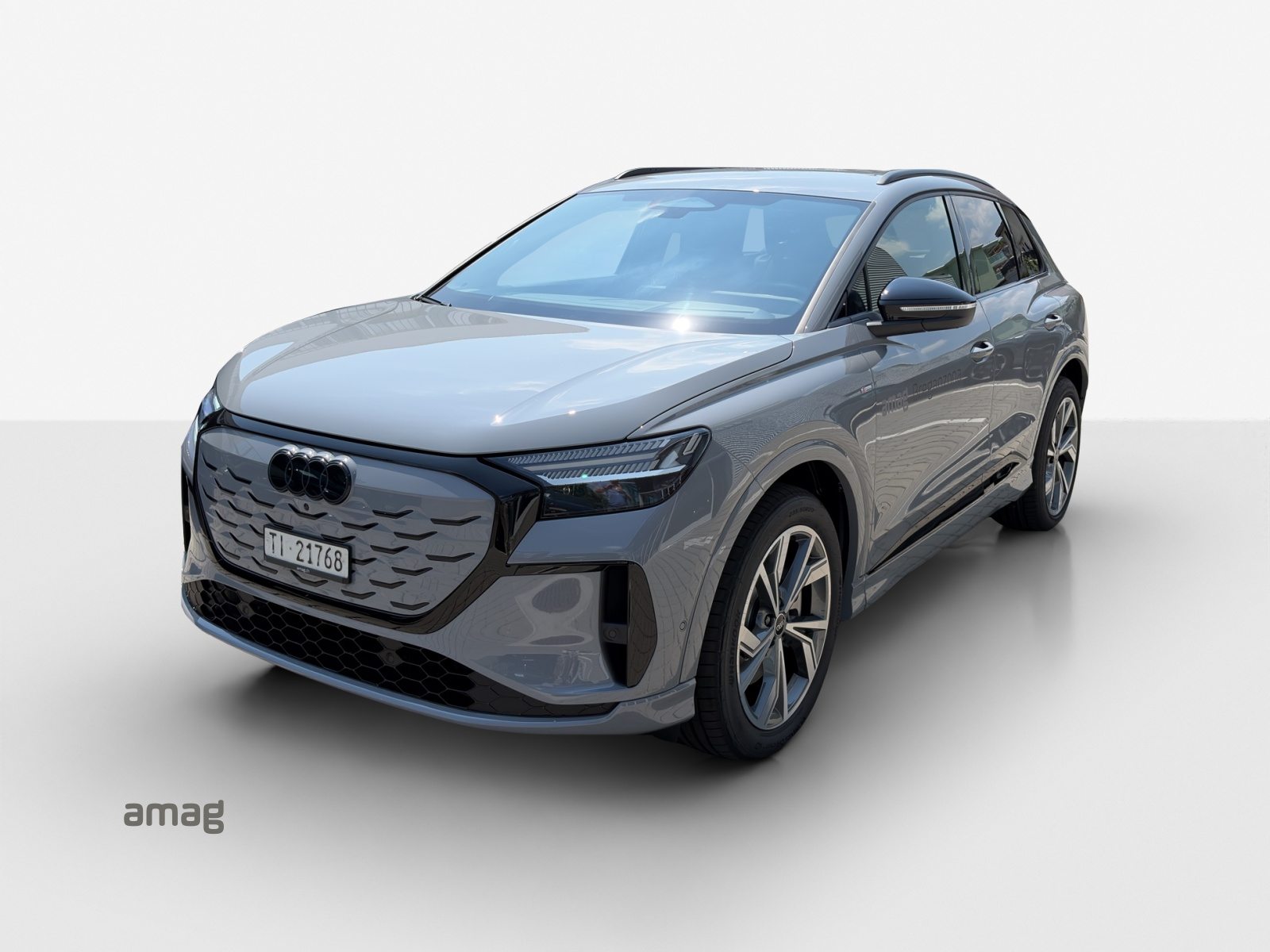 AUDI Q4 SUV e-tron quattro performance Edition Swiss-Ski