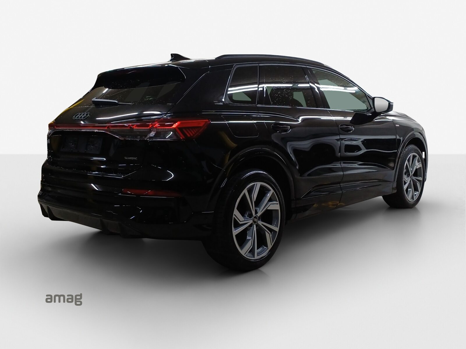 AUDI Q4 SUV e-tron quattro performance Edition Swiss-Ski, Elektro, Vorführwagen, Automatik - 5