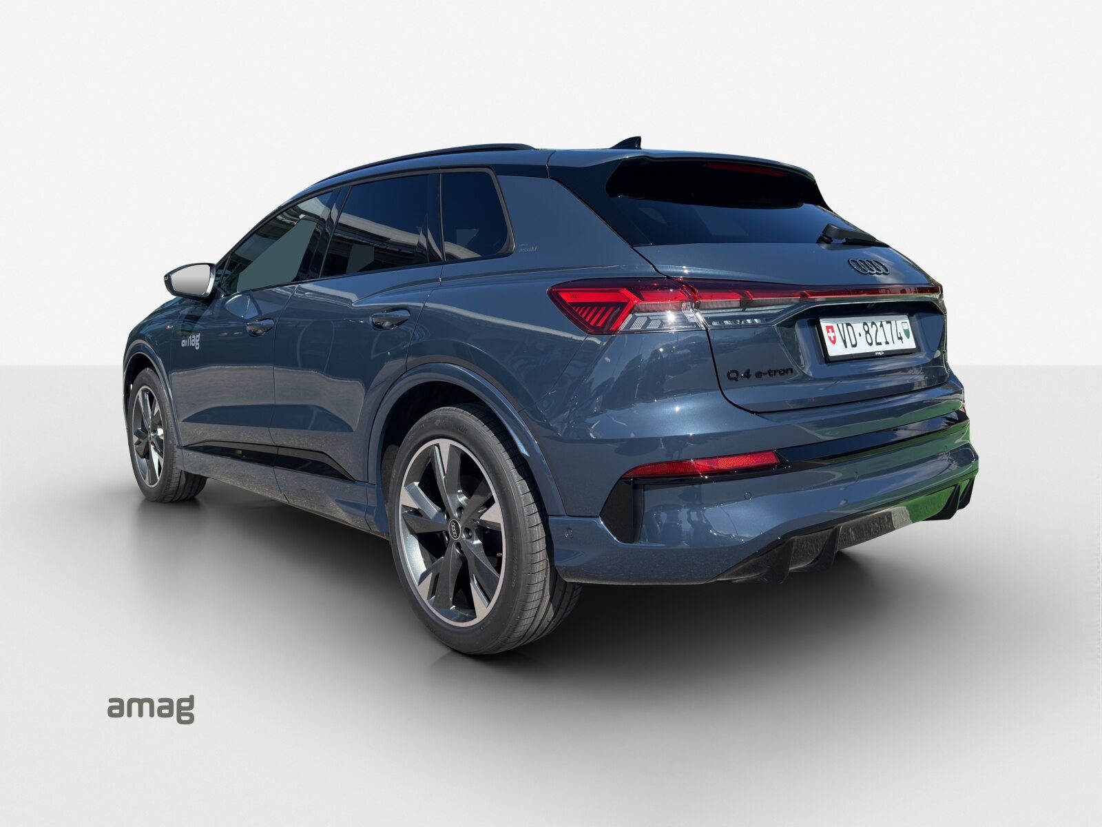 AUDI Q4 SUV e-tron quattro performance Edition Swiss-Ski, Elektro, Vorführwagen, Automatik - 3
