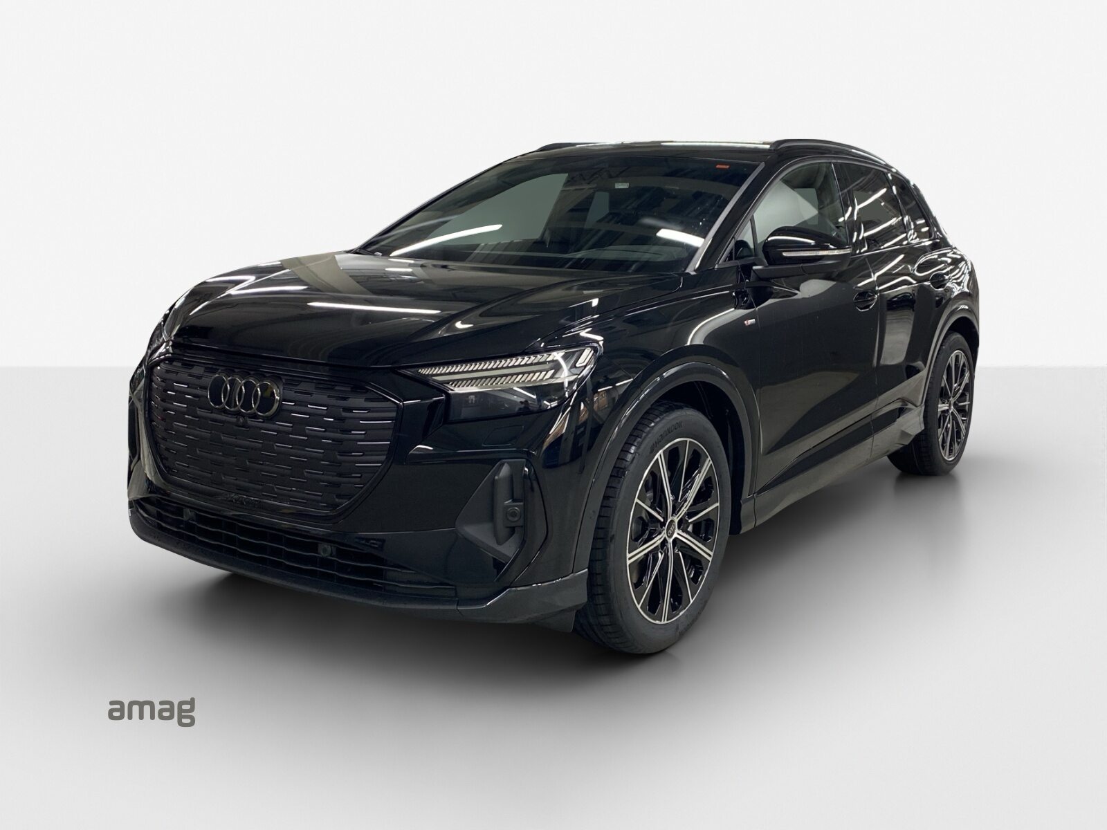 AUDI Q4 45 e-tron quattro Attraction