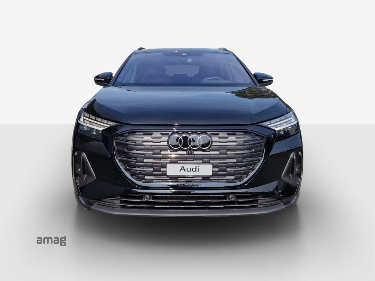 AUDI Q4 45 e-tron quattro, Elektro, Neuwagen, Automat - 7