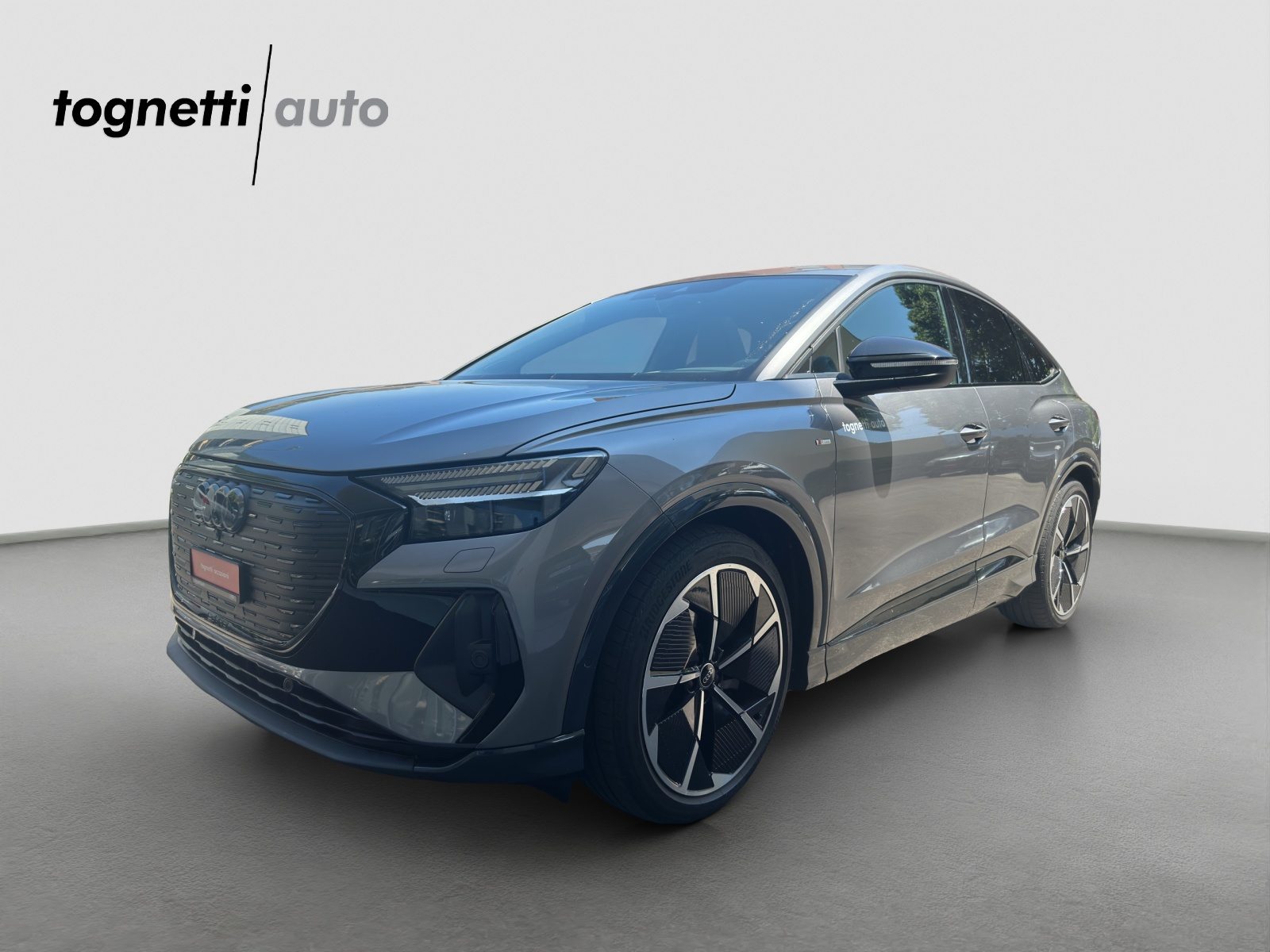 AUDI Q4 SB 50 e-tron quattro, Électrique, Occasion / Utilisé, Automatique