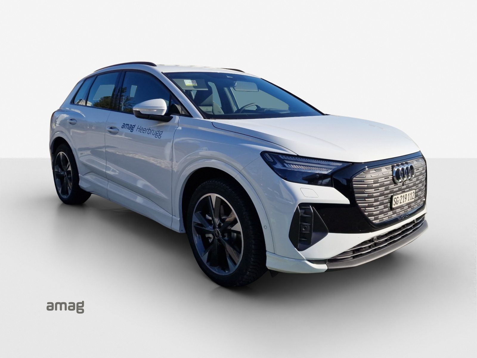 AUDI Q4 45 e-tron quattro Attraction, Electric, Second hand / Used, Automatic - 6