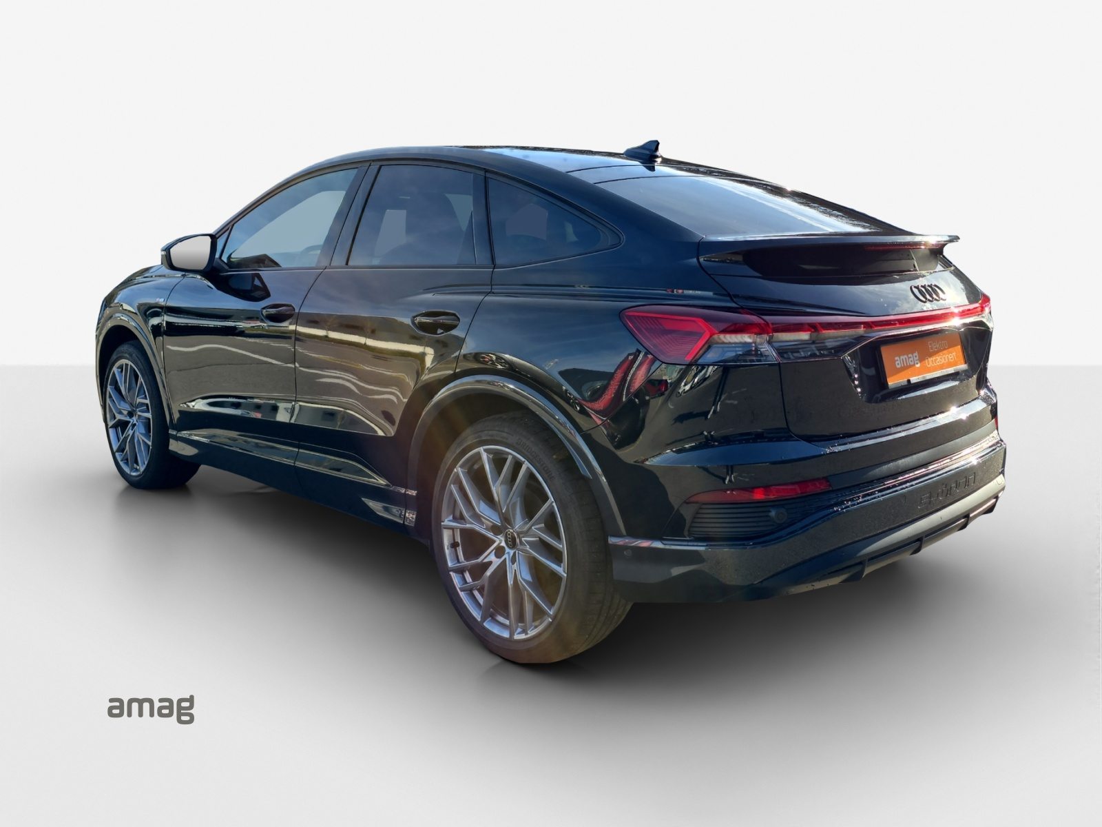 AUDI Q4 SB 55 e-tron quattro, Elektro, Occasion / Gebraucht, Automat - 3