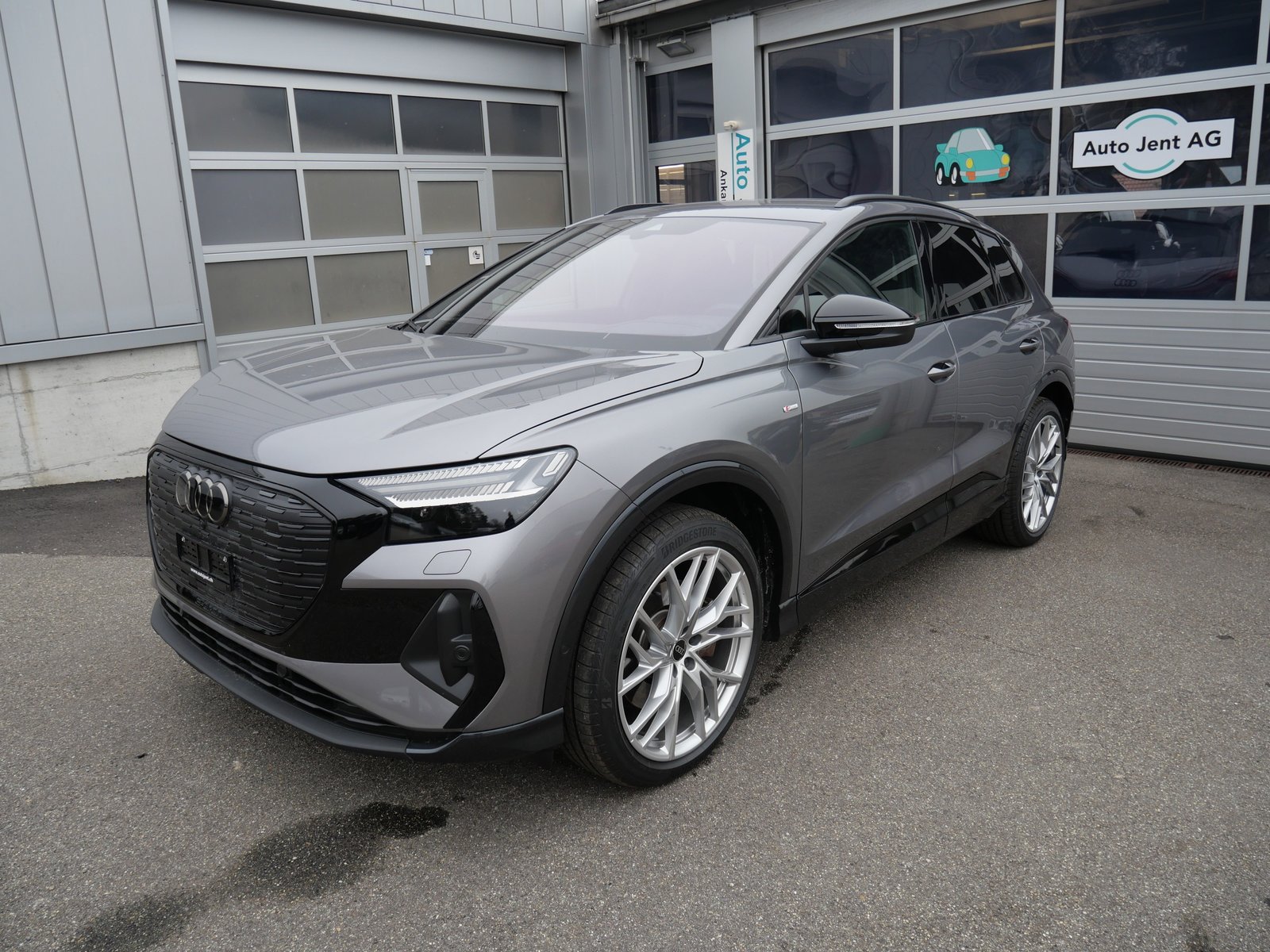 AUDI Q4 e-tron 55 quattro S-Line *CH-Auto, AHK, Wärmepumpe*, Electric, Second hand / Used, Automatic