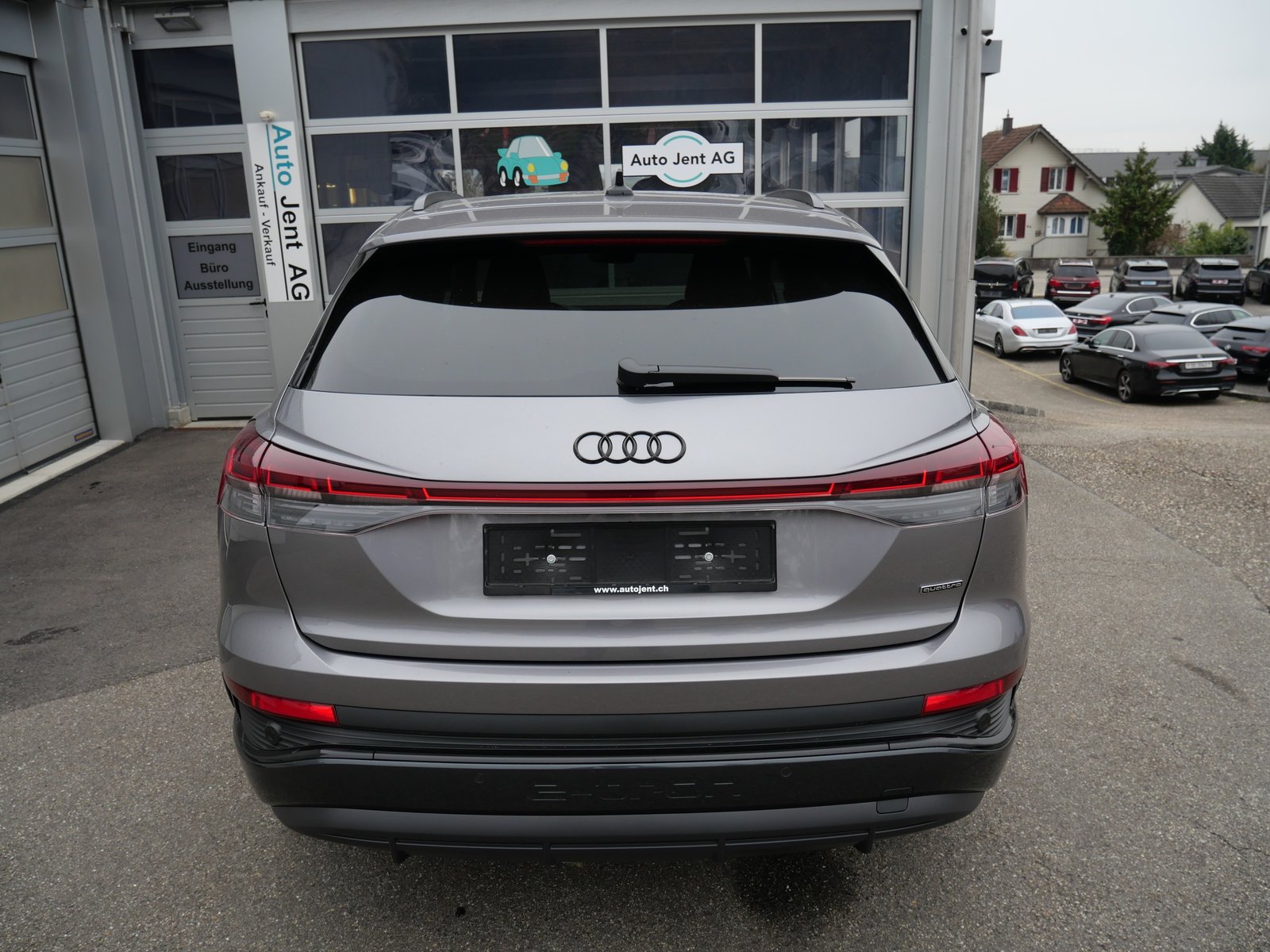 AUDI Q4 e-tron 55 quattro S-Line *CH-Auto, AHK, Wärmepumpe*, Electric, Second hand / Used, Automatic - 6