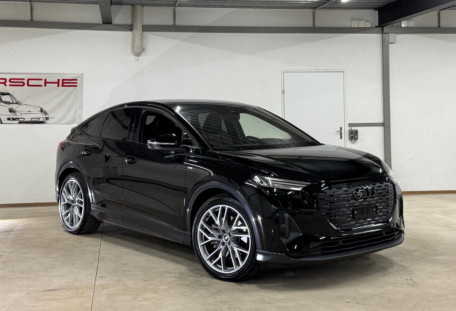 AUDI Q4 Sportback e-tron 45 S-Line Black Edition quattro, Elektro, Occasion / Gebraucht, Automat - 3