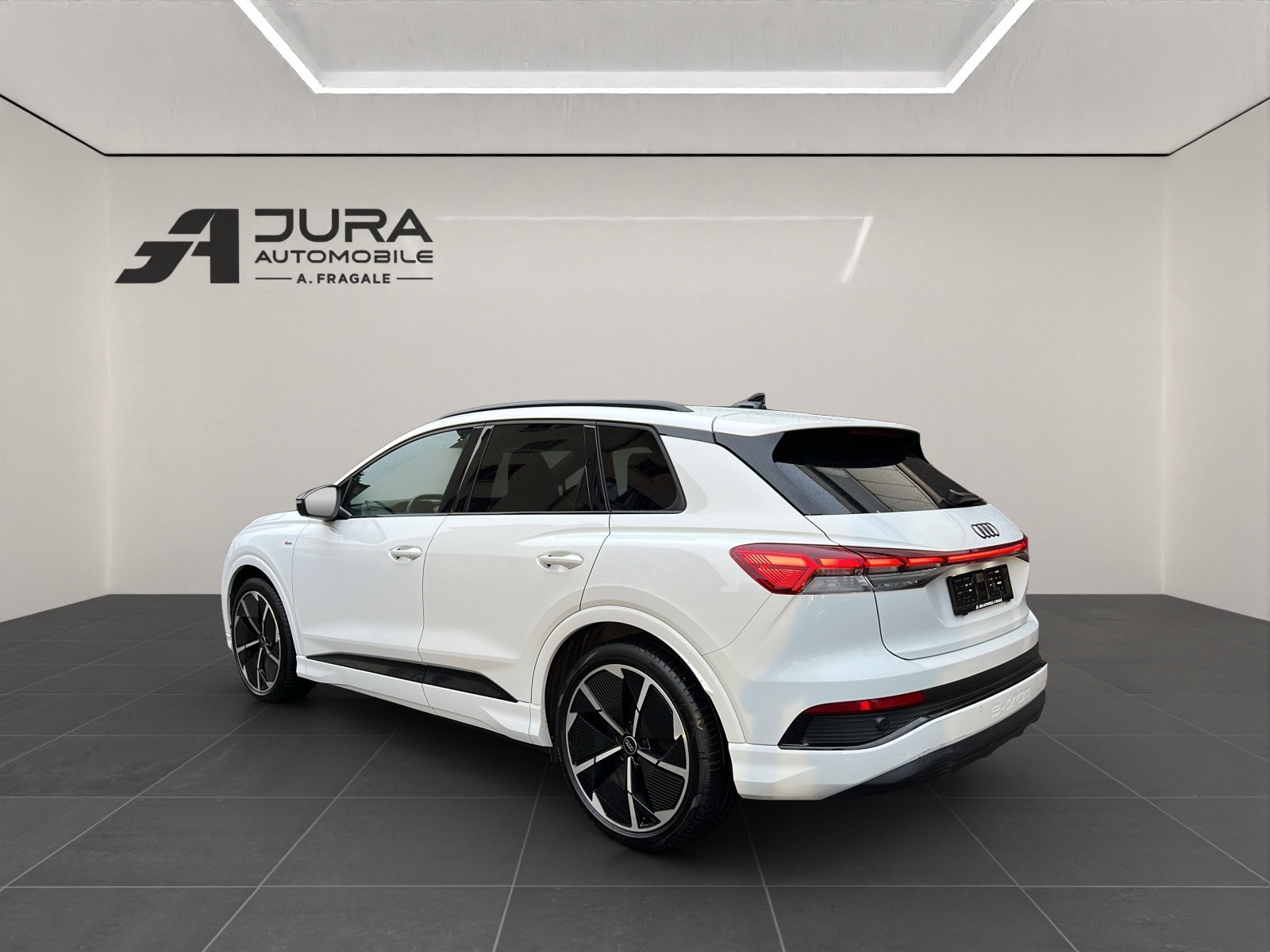 AUDI Q4 e-tron 45 quattro S-LINE, Elektro, Occasion / Gebraucht, Automat - 5