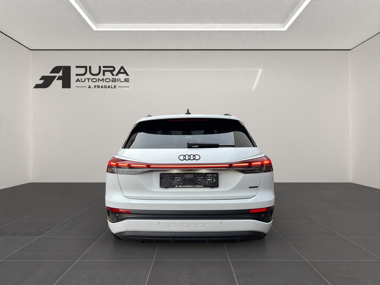 AUDI Q4 e-tron 45 quattro S-LINE, Elektro, Occasion / Gebraucht, Automat - 6