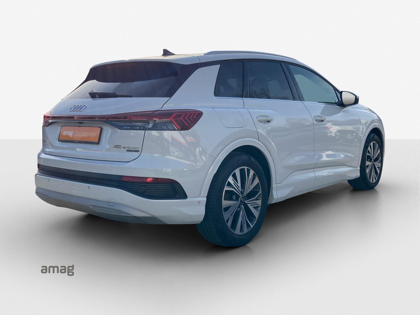 AUDI Q4 45 e-tron quattro, Elektro, Occasion / Gebraucht, Automat - 6