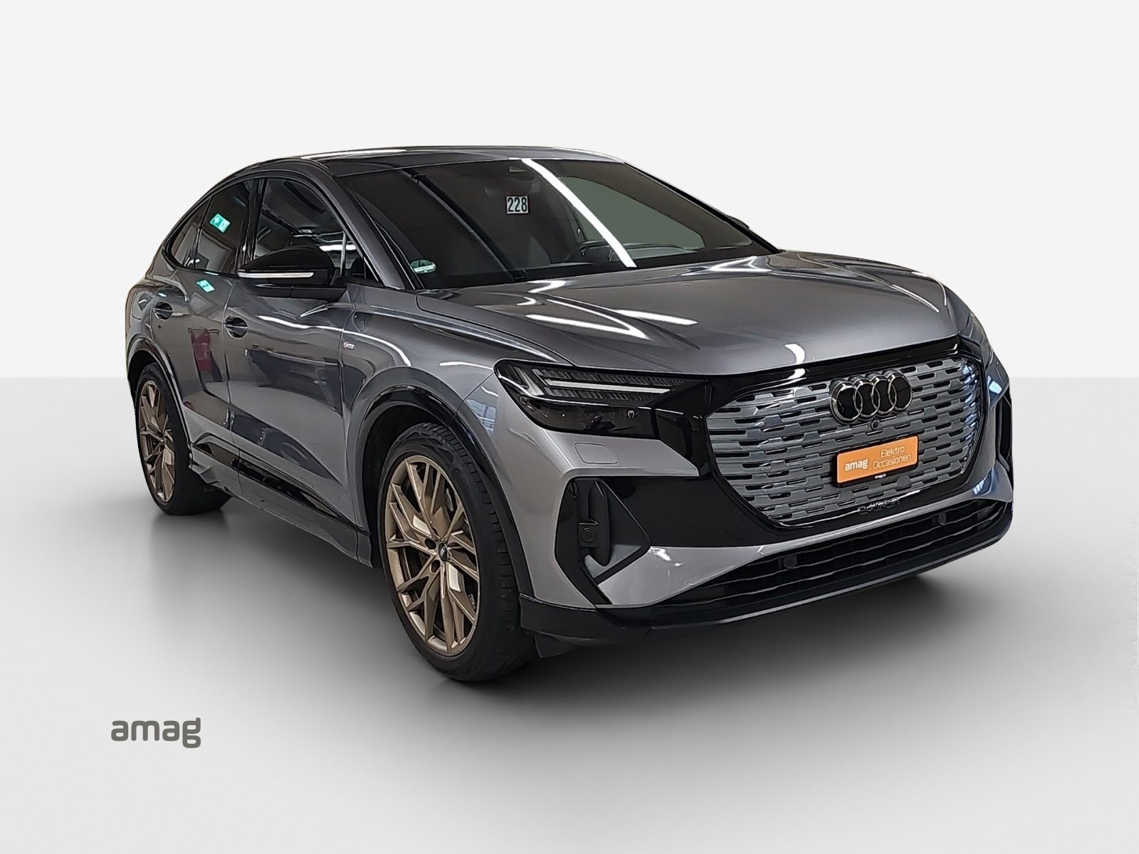 AUDI Q4 SB 50 e-tron quattro, Électrique, Occasion / Utilisé, Automatique - 7