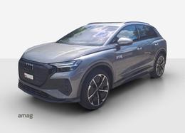AUDI Q4 55 e-tron quattro