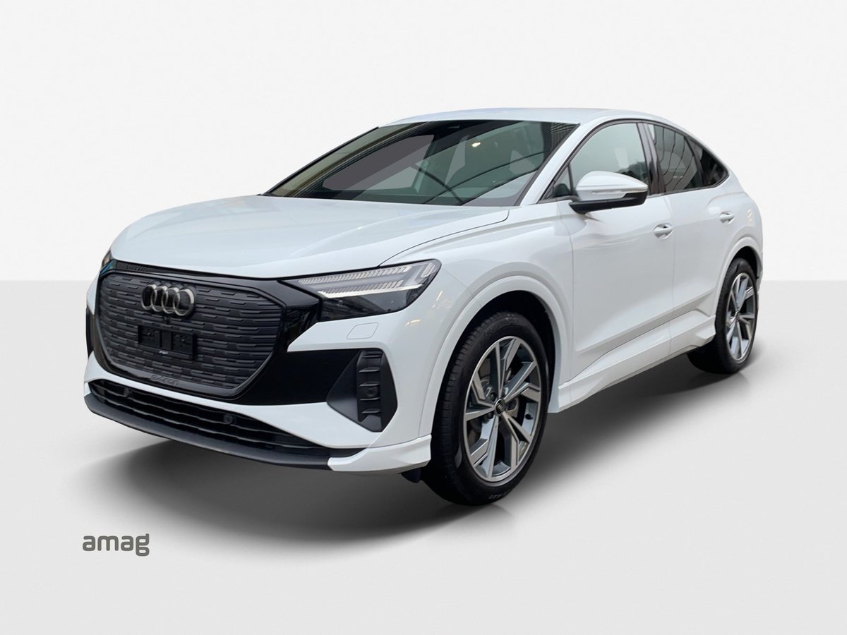 AUDI Q4 e-tron