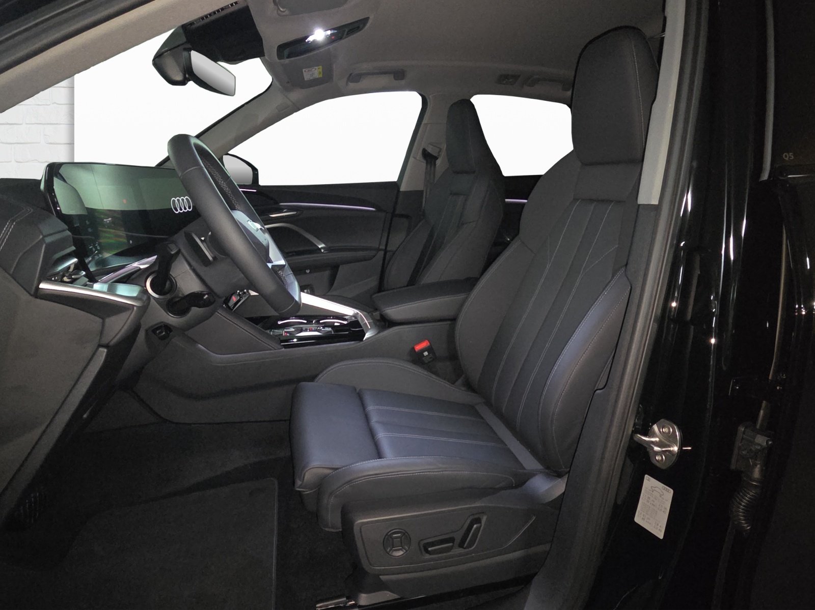 AUDI Q5 e-hybrid quattro 220 kW S-tronic, Hybride Rechargeable Essence/Électricité, Voiture nouvelle, Automatique - 7